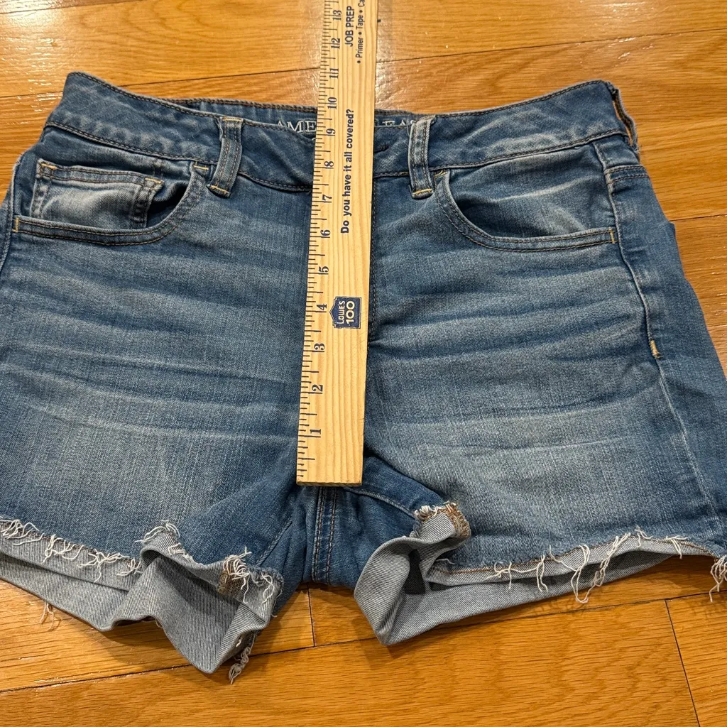 American Eagle outfitters hi-rise shortie AEO denim jean shorts size 6 . - Image 3
