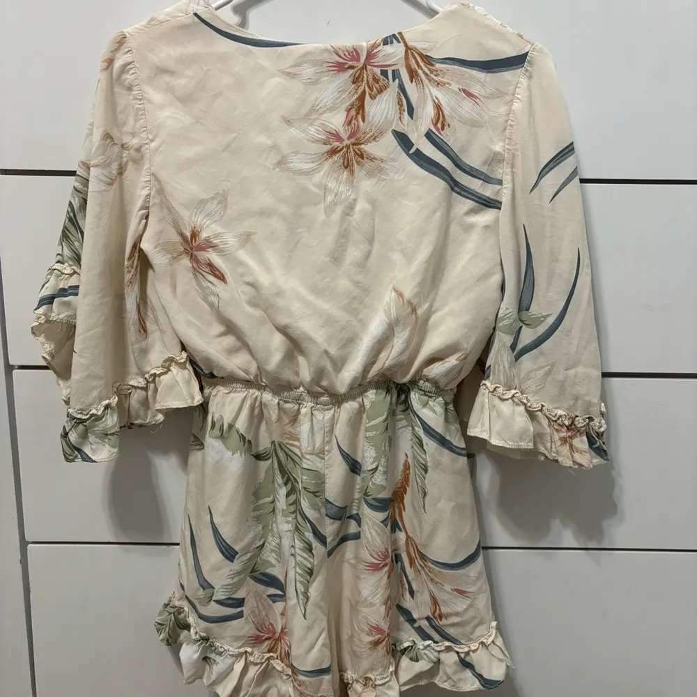 Hello Molly Airy Life Romper Floral - Image 3