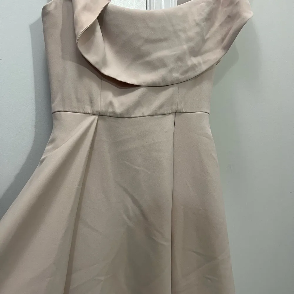 C/Meo Collective Pink Crepe Temptation Gown Size Small $315 - Image 4