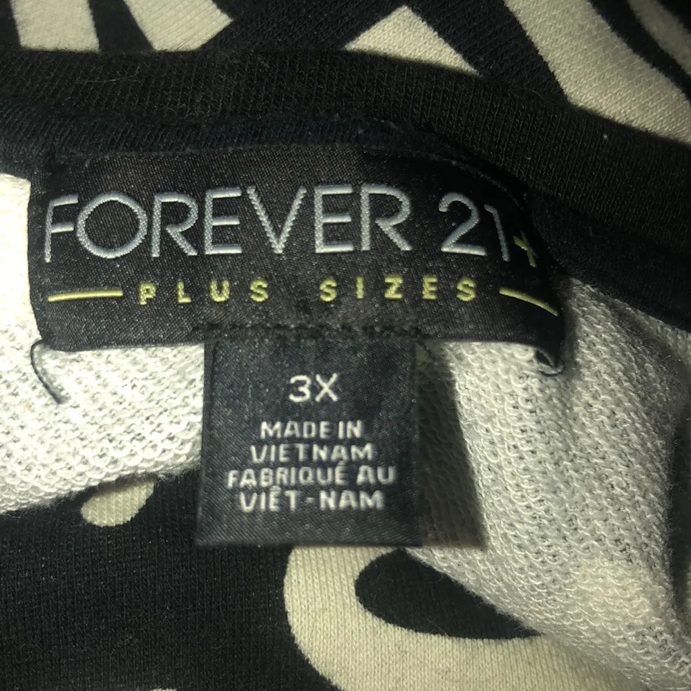 Forever 21 graphic sweatshirt - Image 3
