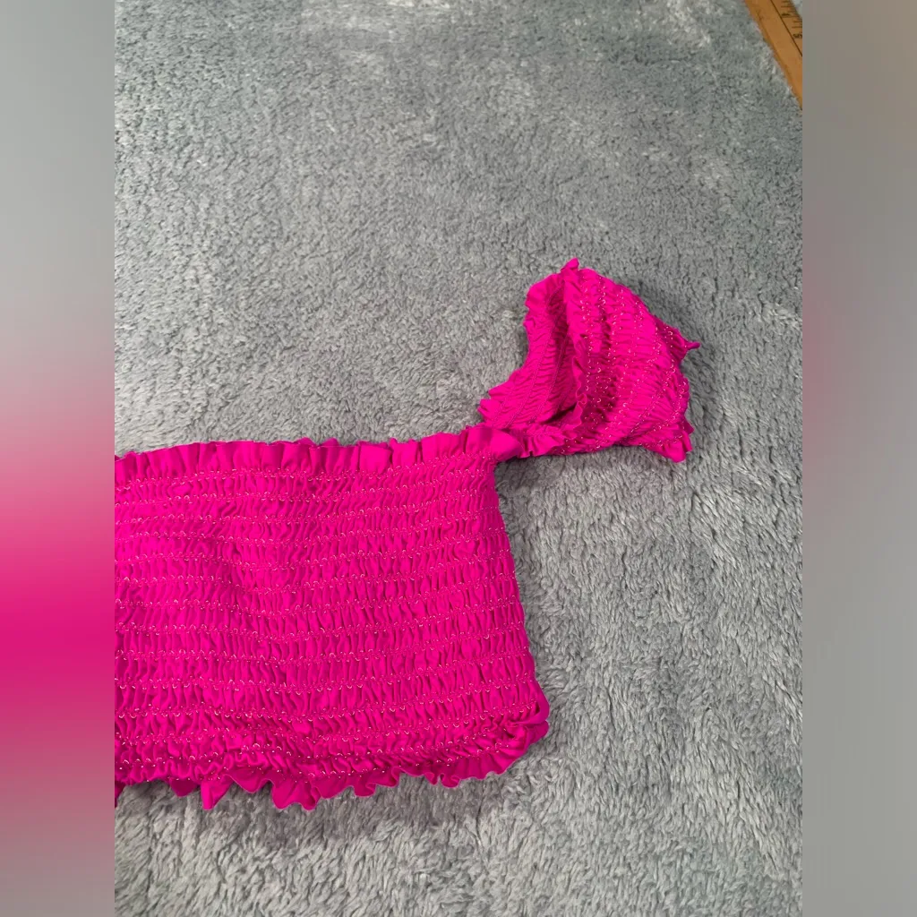 Pilyq swim top smocked sleeves fuschia pink small - Image 2