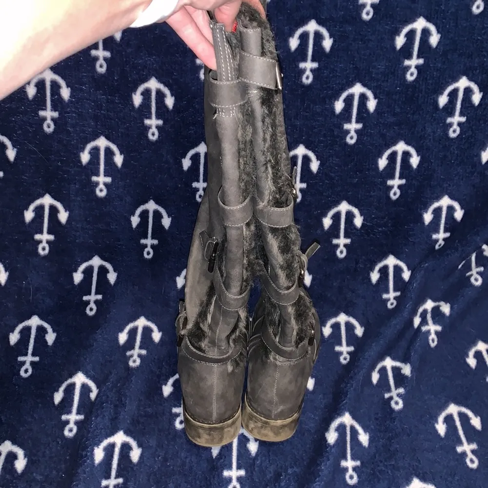 Just Fab Lenka Wide grey faux fur faux leather buckle knee high boots - Image 7