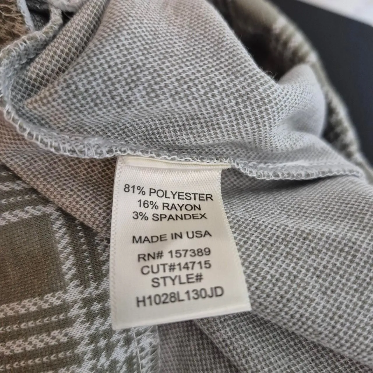 Altar'd State Green and White Plaid Cropped Flare Pants Size Medium - Image 4