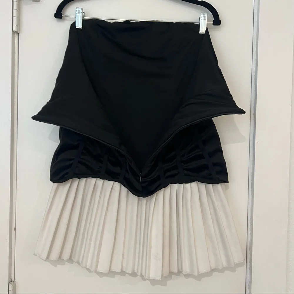 Velvet Black Corset Strapless Mini Dress with White Pleats Size L - Image 11