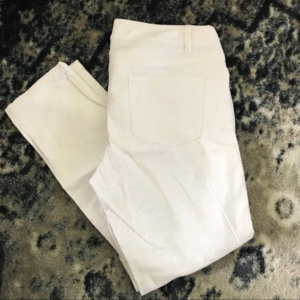 The Limited White Denim Zip Pocket Ankle Pants Size 8 - Image 2