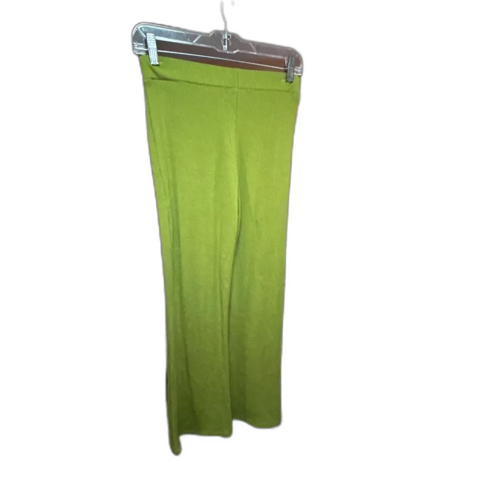 Olivaceous Green Wide-Leg Pants - Size Medium - Image 2