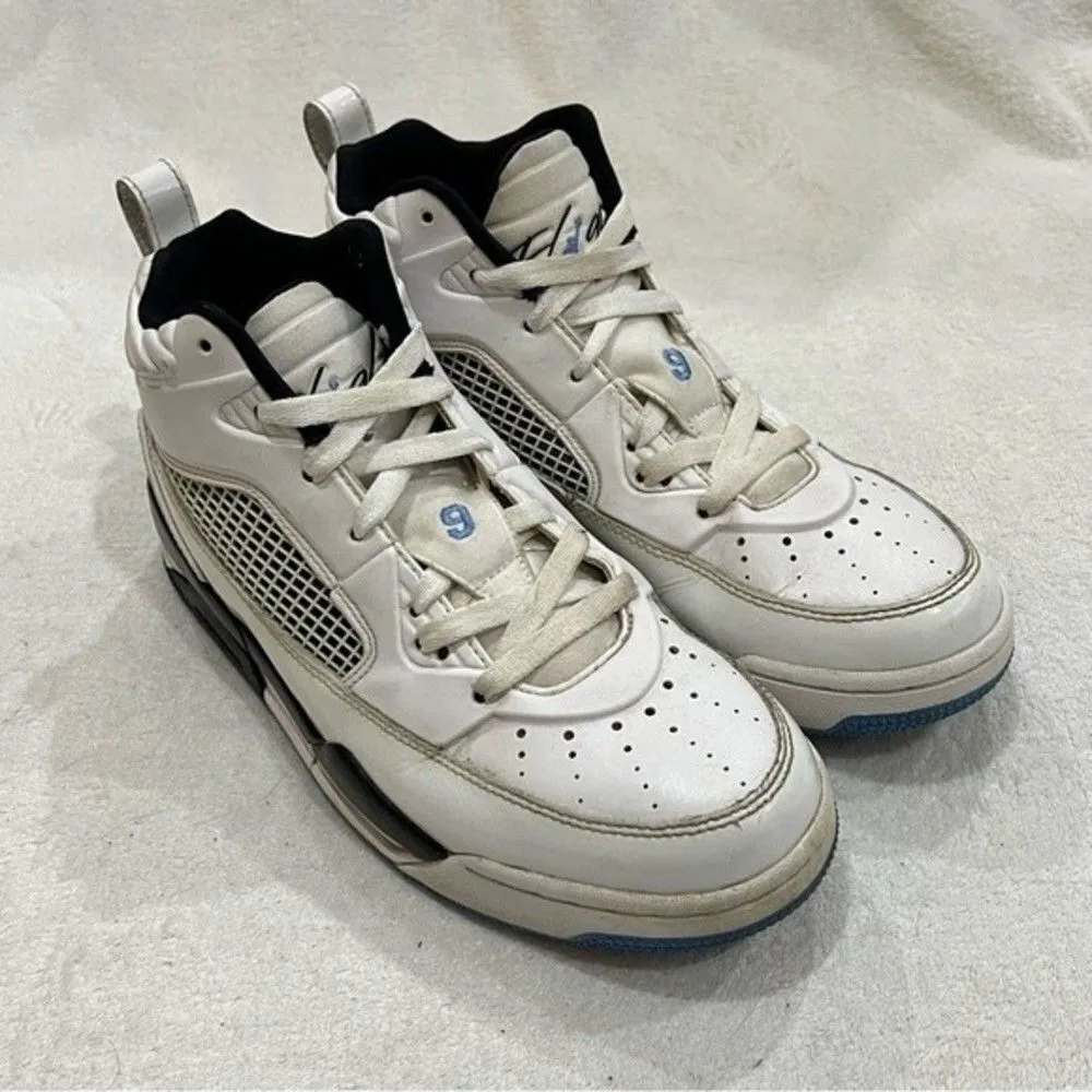 Jordan Flight Basketball Shoes Size 7Y (Converts to Women’s 8.5) - Image 3