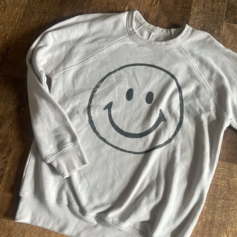 Protrend Crewneck Trendy Smiley sweatshirt Gray - Image 3