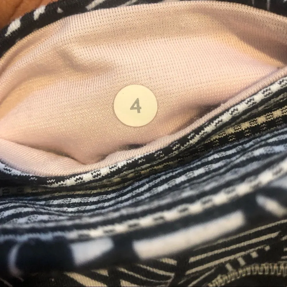 Lululemon  Wunder Under Crop II - Image 9