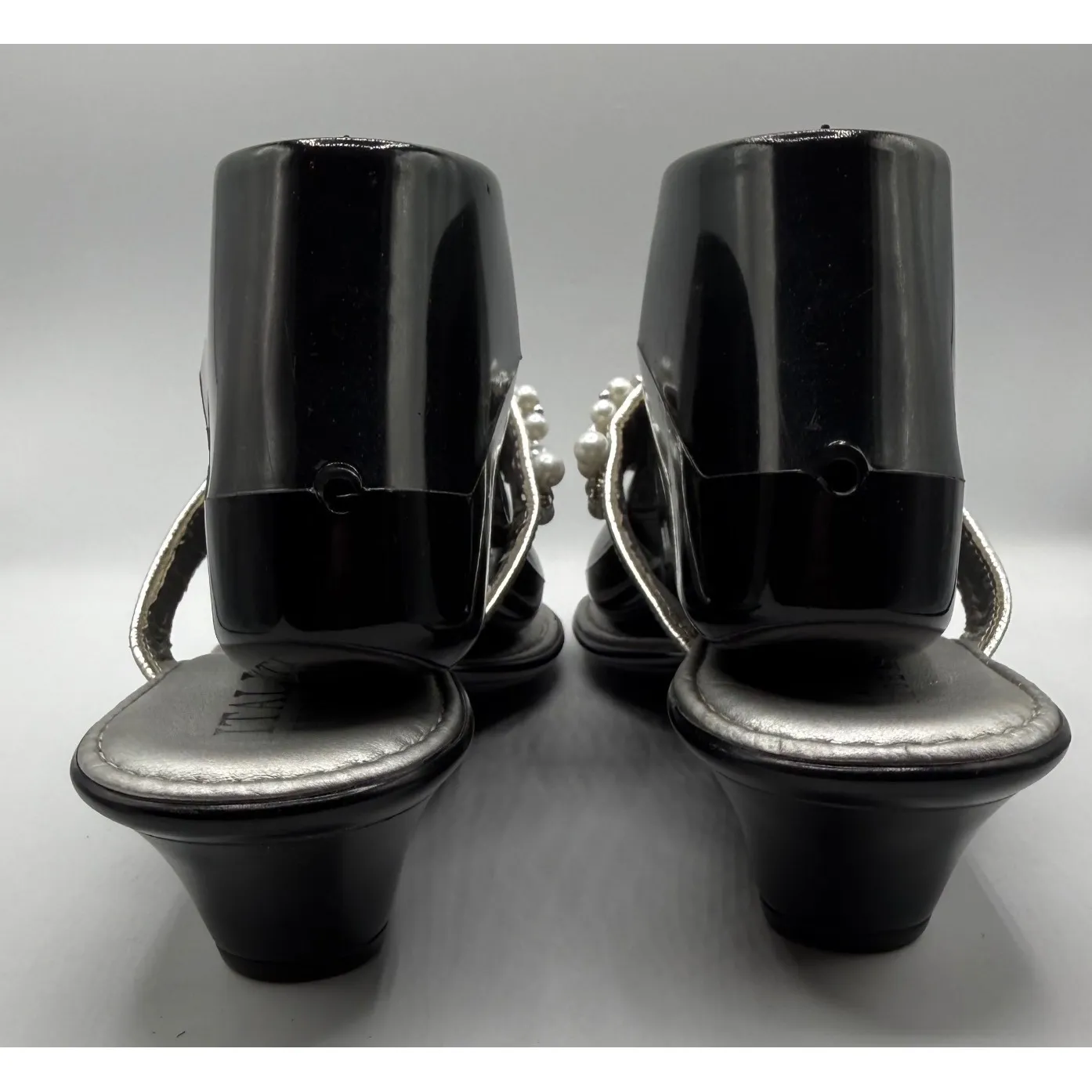 Italian Shoemakers Women 9 Sparkling Pearl Silver Thong Sandal Flip Flops Thrash - Image 4