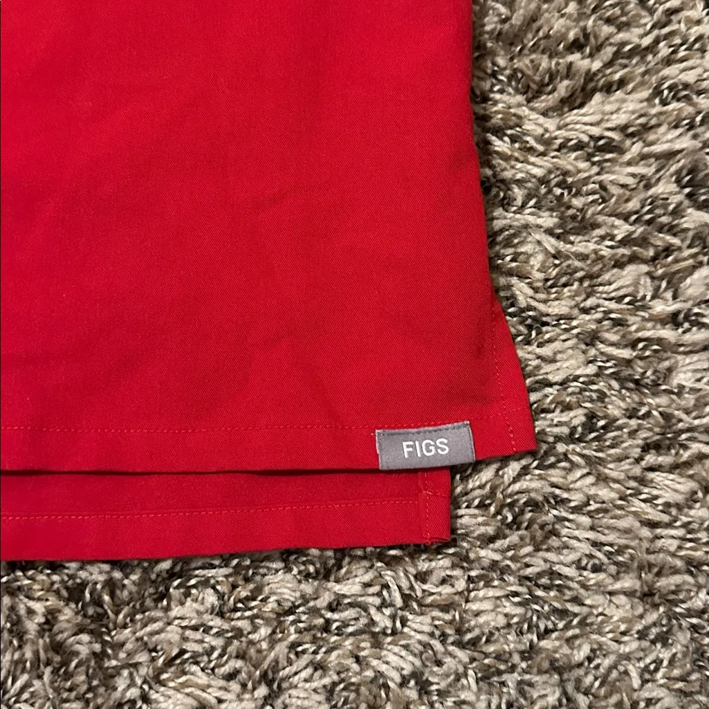 Figs Delmas Pocket Scrubs Top Red Large - Image 2