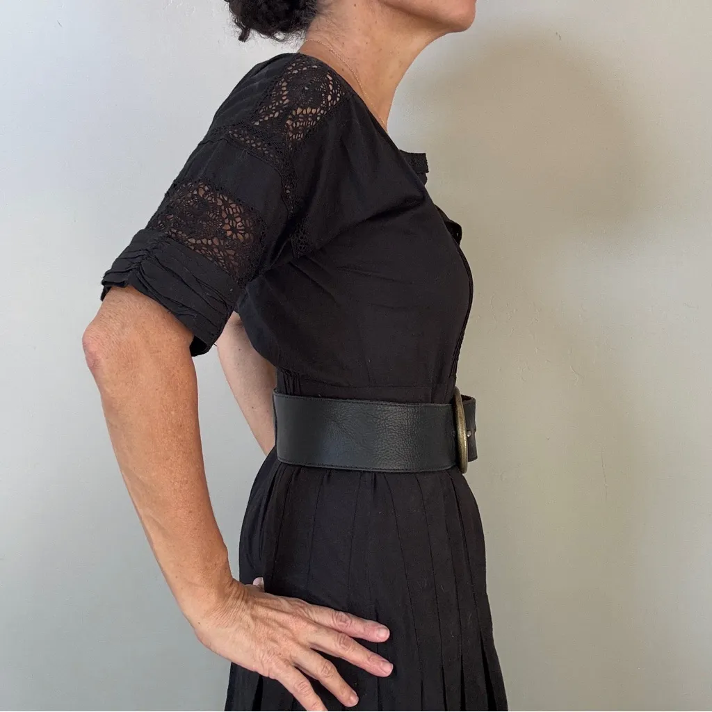 Y2K DKNY black wide pebbled leather brass buckle womens belt - Image 2