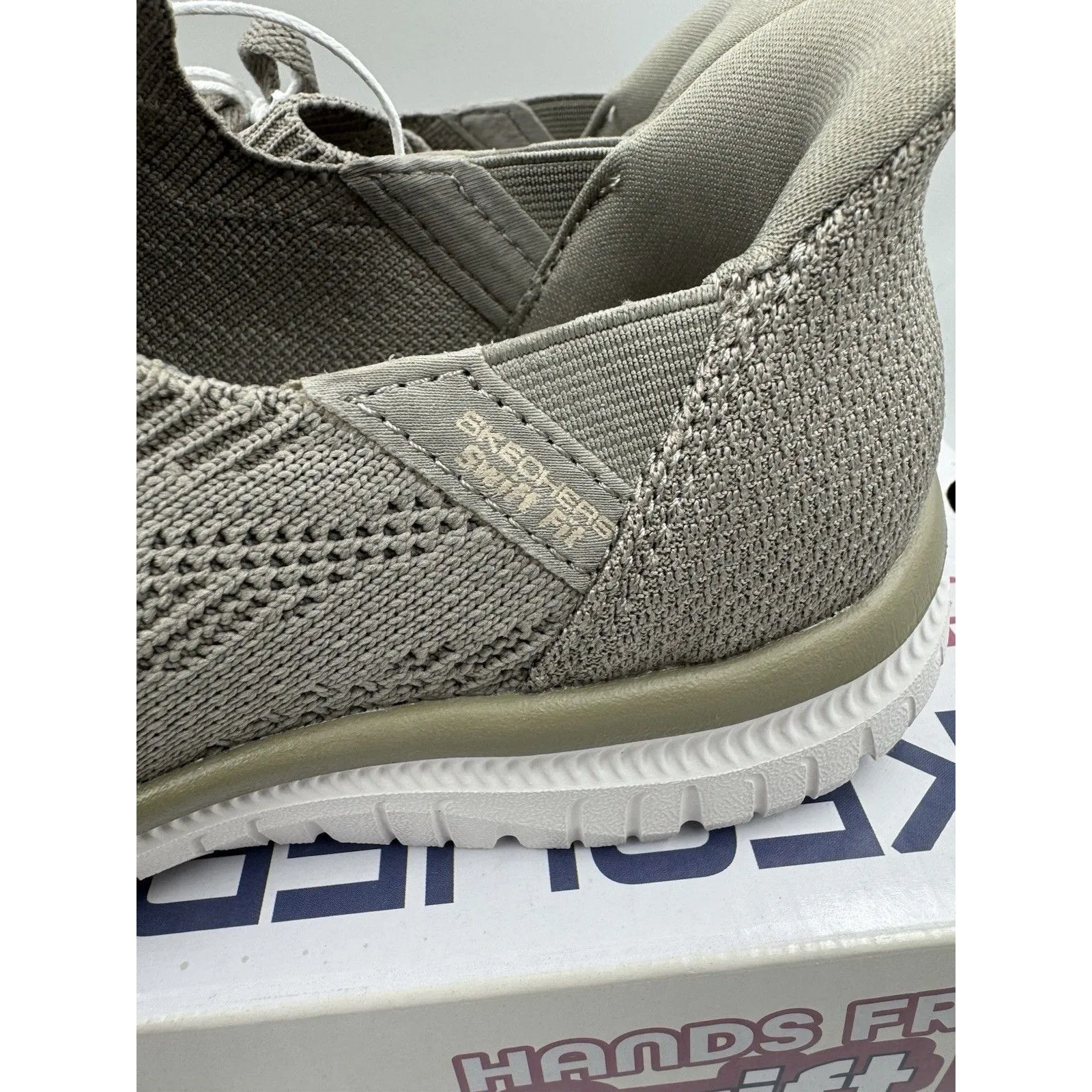 New Skechers Women's Taupe Virtue Swift Fit Sneaker Hands Free Memory Foam Sz 6 - Image 7