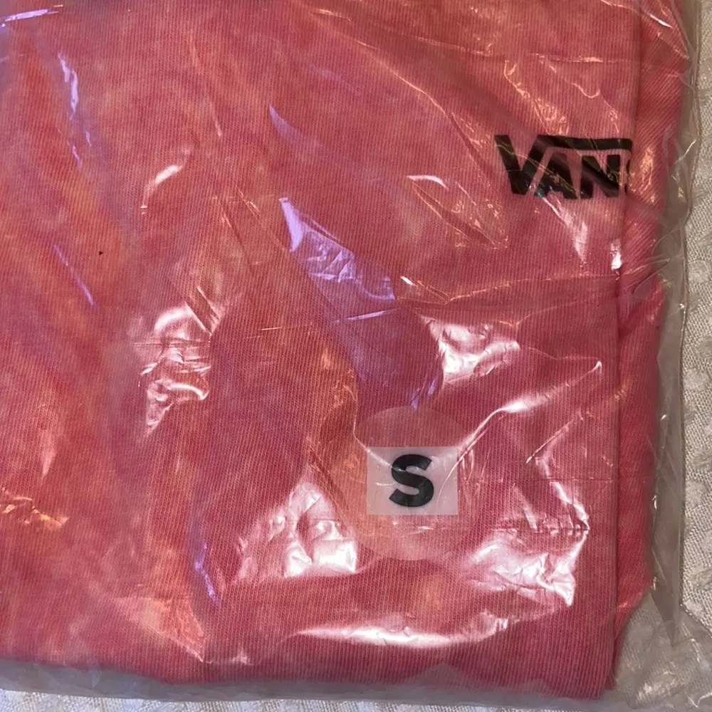 NEW! VANS Junior V Wash Front Knot Short Sleeve Cropped T-Shirt Top S Pink Wash - Image 8