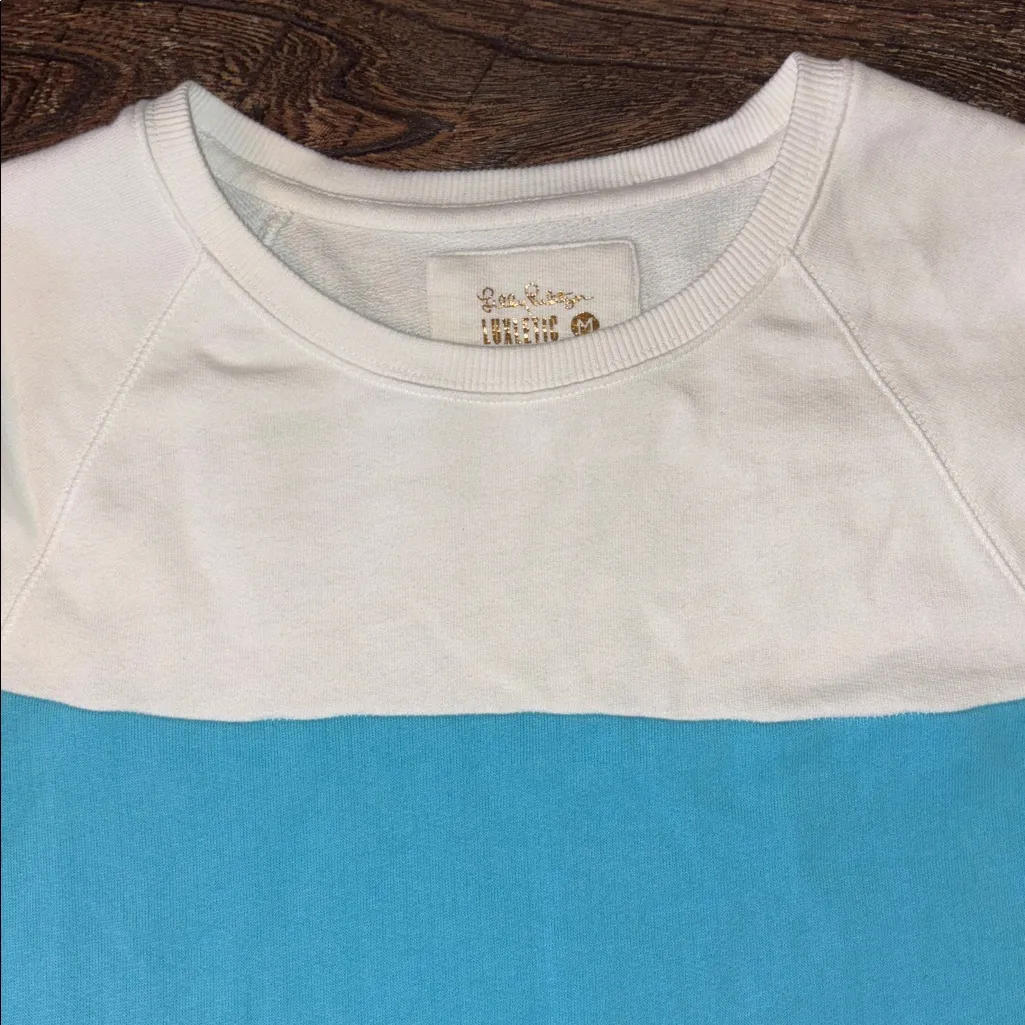 Lilly Pulitzer Luxletic Beach Comber Pullover Tunic Top Medium Navy Colorblock - Image 4