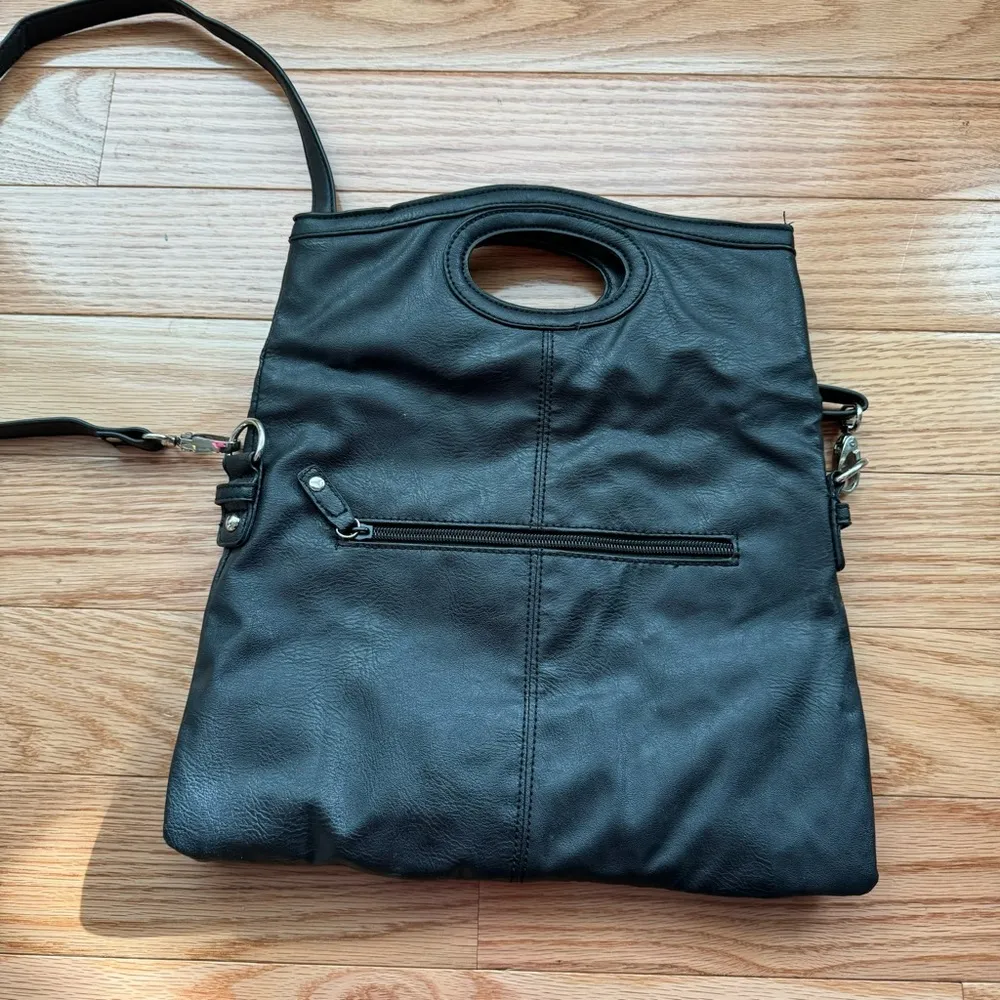 Nicole by Nicole Miller women’s black leather Bag - Image 14