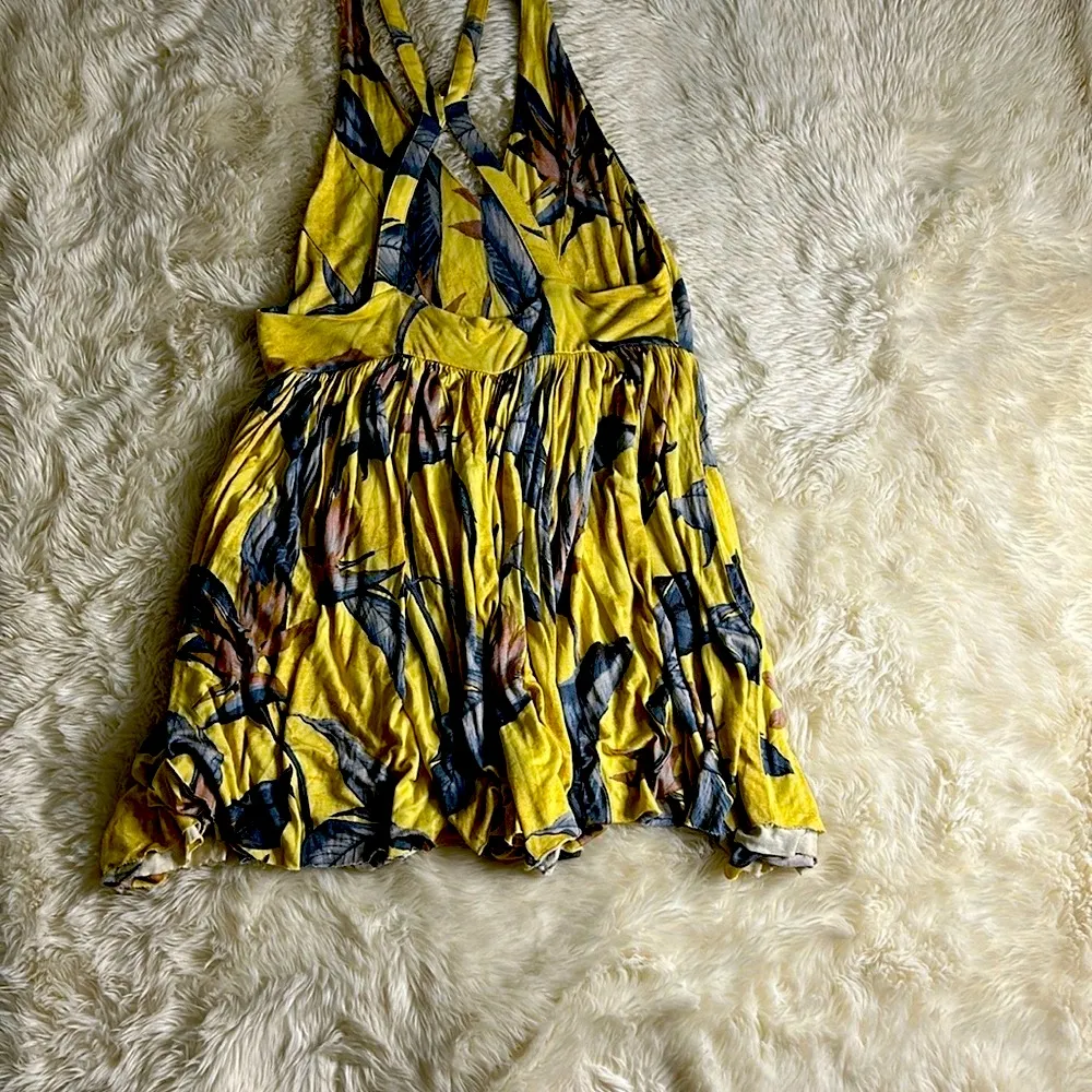 Cottage Core Urban Outfitters Kimchi Yellow Floral Romper - Image 3