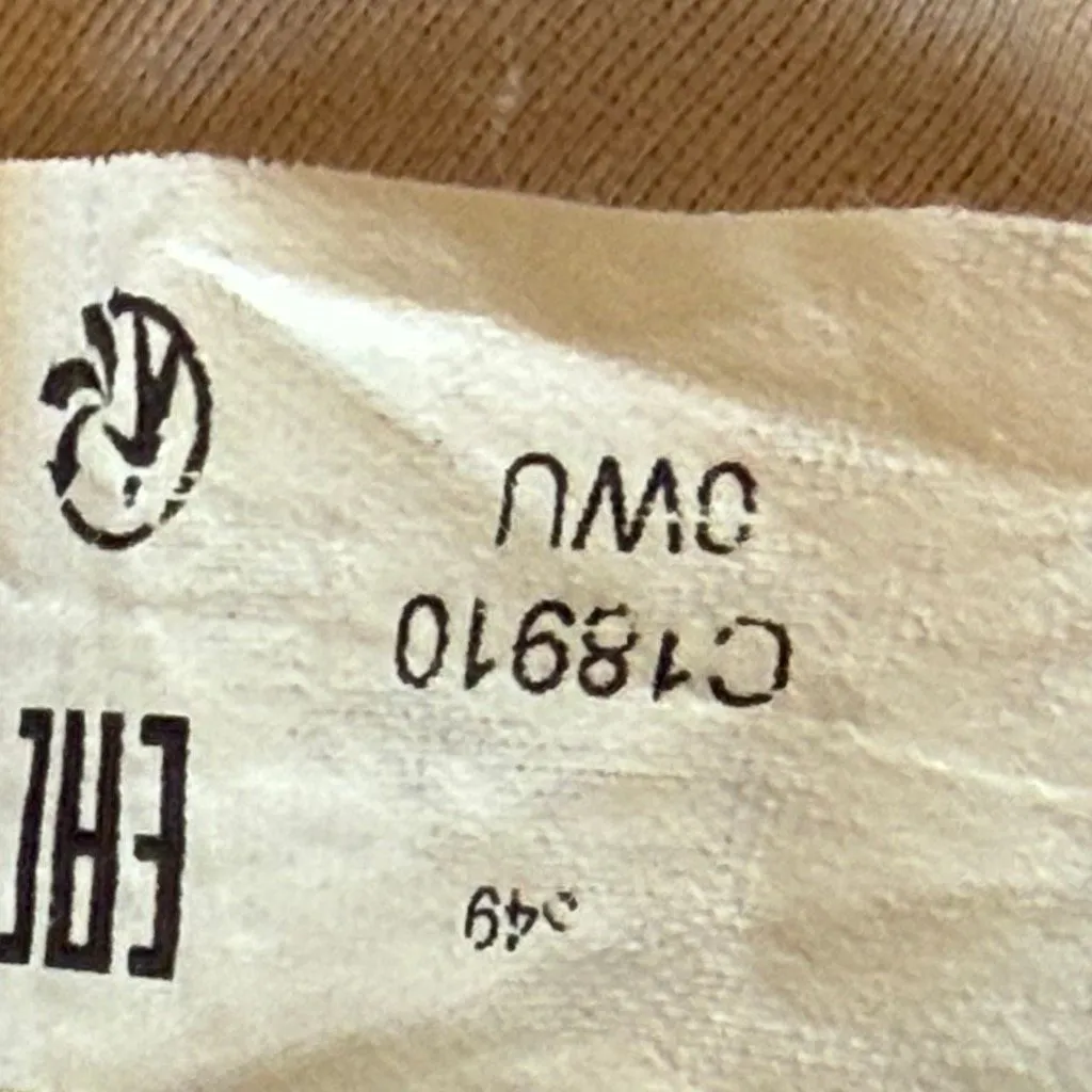 Chantelle tan C Magnifique Molded Minimizer Underwire Bra size 40C - Image 7