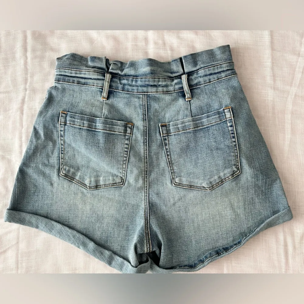 Chelsea & Violet Blue Casual Jean Shorts - Image 3
