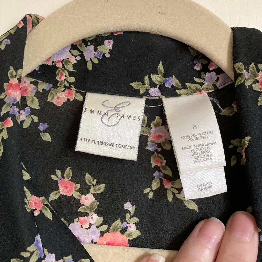 🌞Emma James Black Floral Button Up Short Sleeve Blouse - Image 2