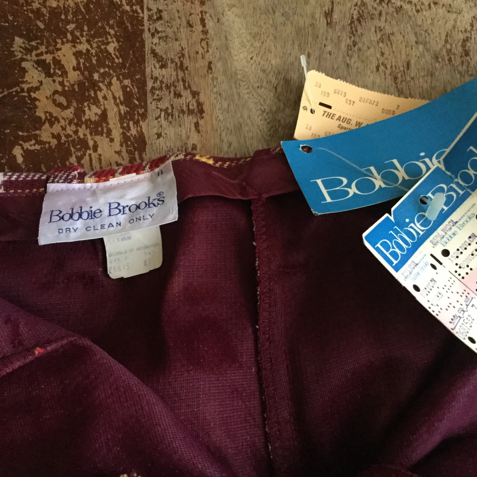 NWT Vintage Plaid Red Crop Pant - Sz 7 - Image 5