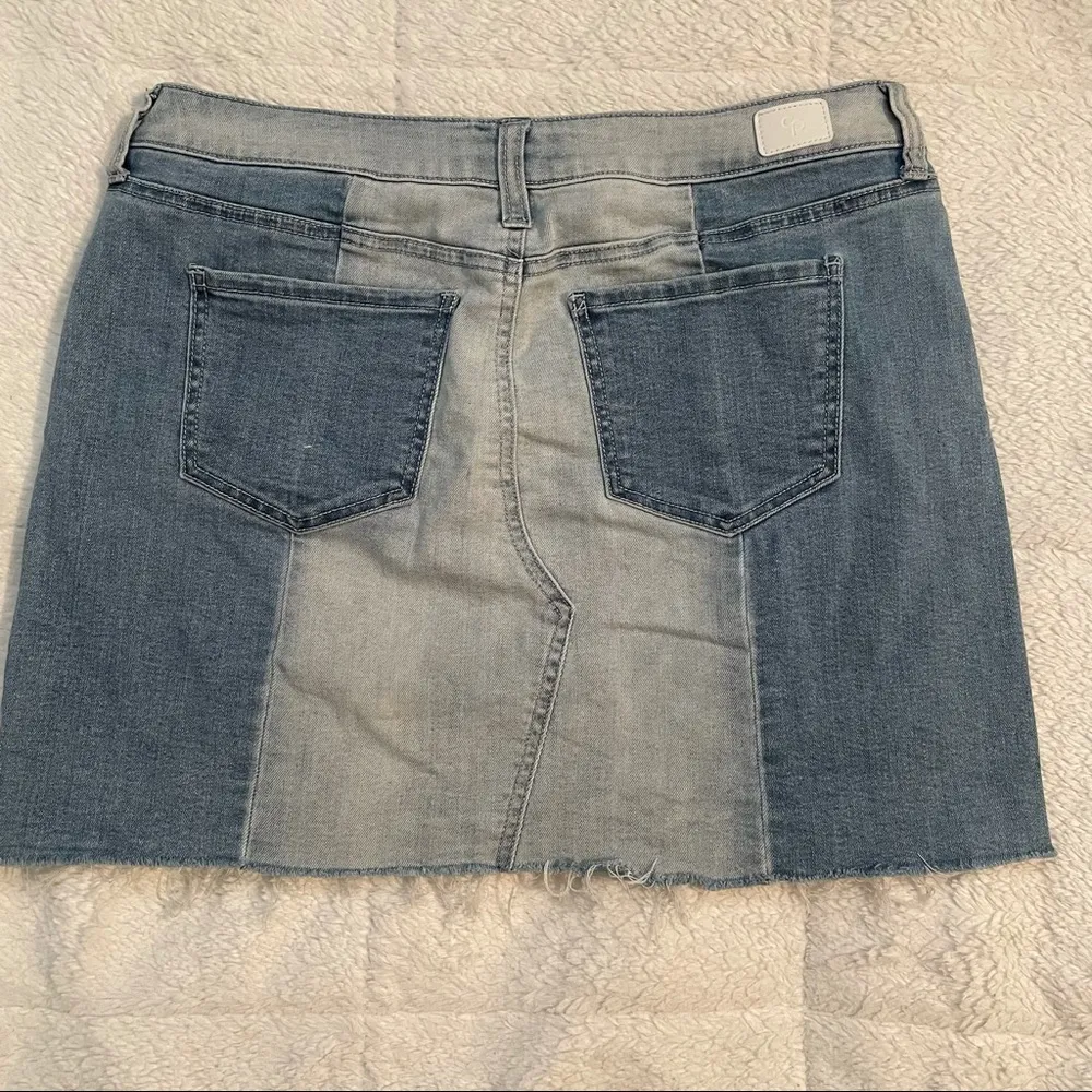 Celebrity Pink Denim Skirt - Image 2