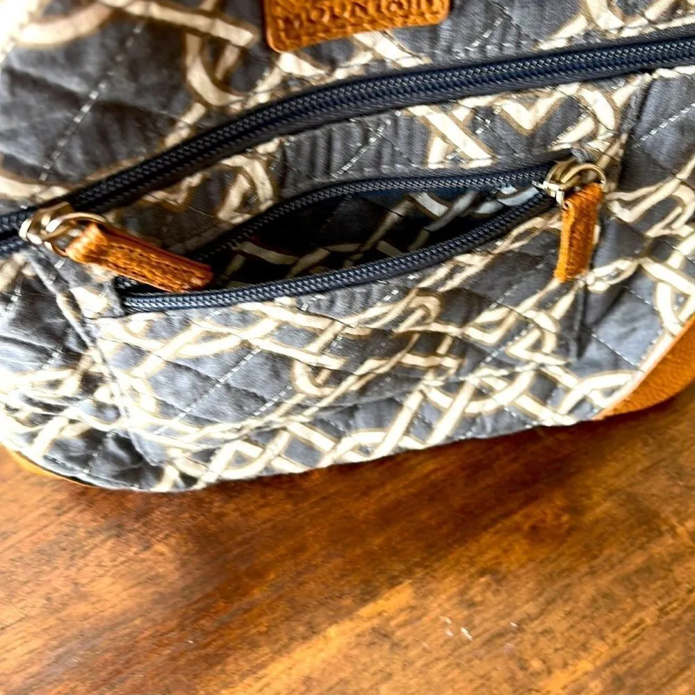 Stone Mountain Gray and White Cloth Crossbody Purse Gray - Image 6