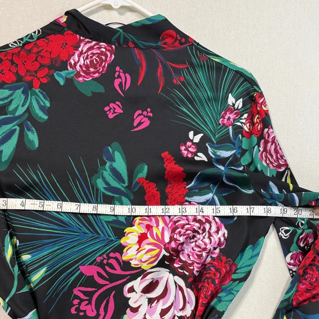 Stars Above Black Floral Kimono Robe - Image 5