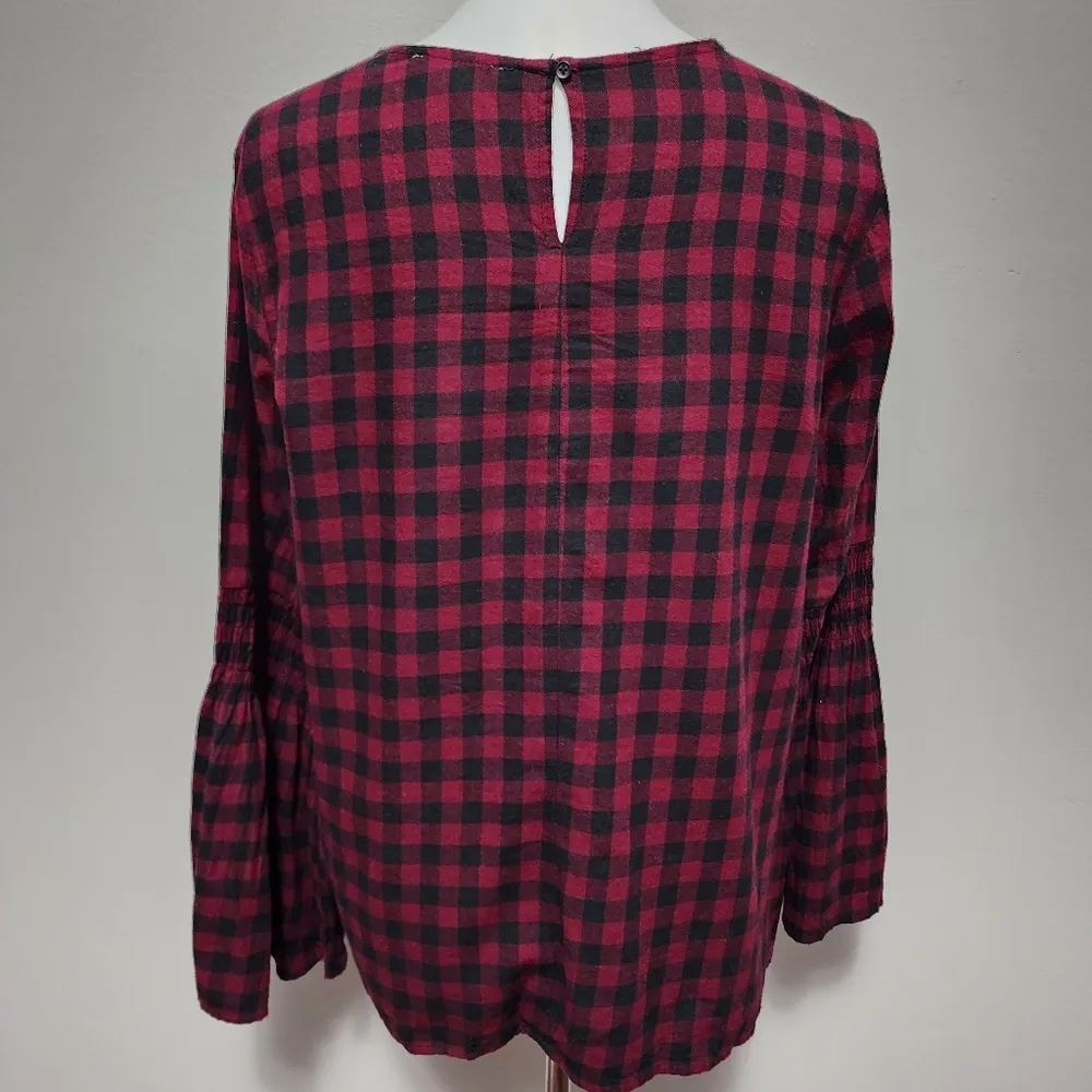 Beachlunchlounge Roberta checkered smocked bell sleeve blouse size medium - Image 6