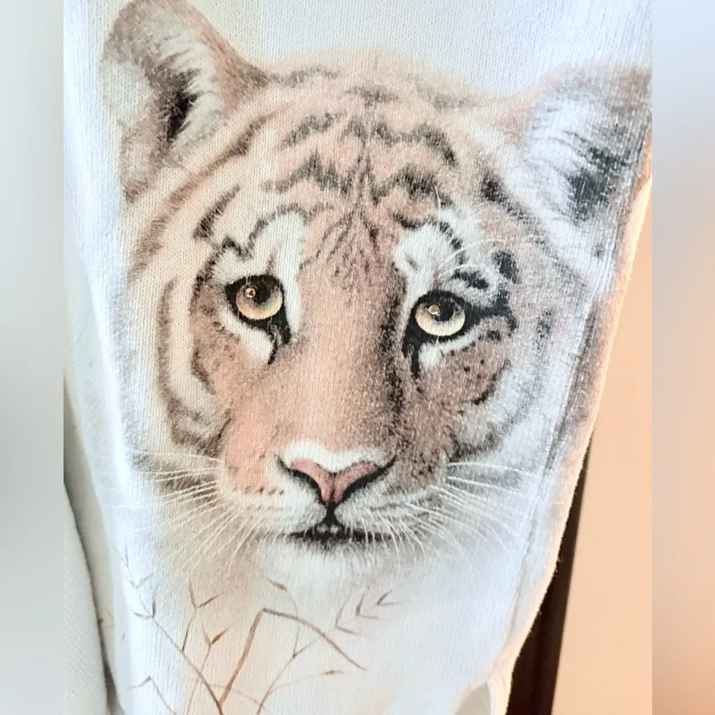 Tiger Cardigan Sweater Size L - Image 4