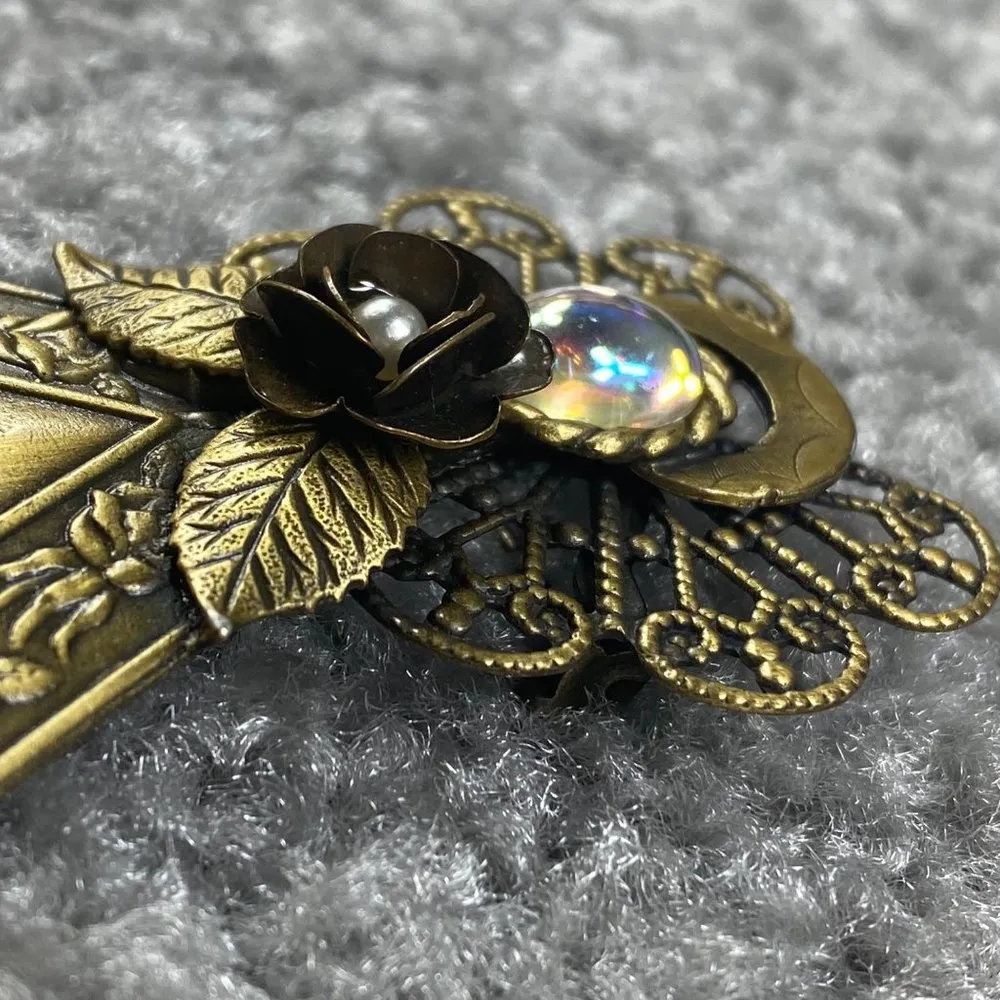 Angel Pin Brooch Marked KC Vintage Gold Tone Halo Rose Flower Guardian Christian - Image 6