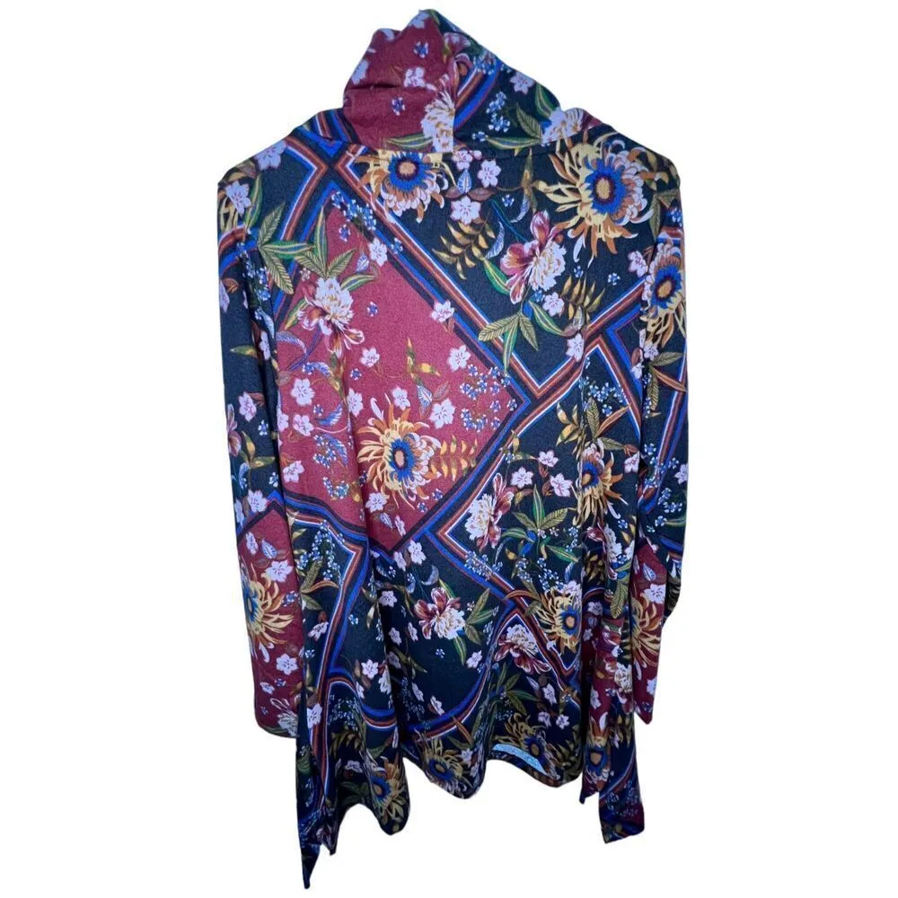 Premise NWT  Floral Patterned Super Soft Flowy Sweater - Image 4