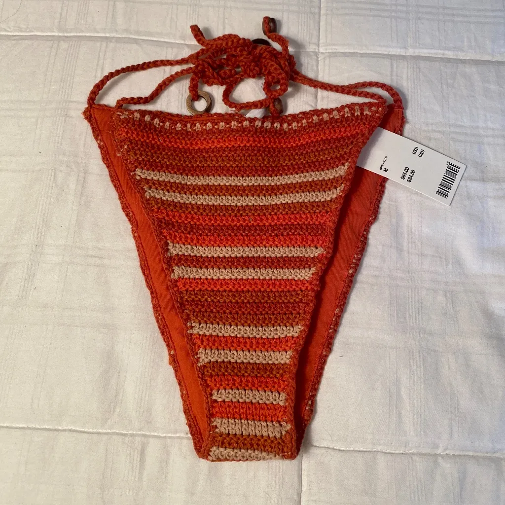 URBAN OUTFITTERS Out From Under Tidal Wave Crochet Bikini Top & Bottom - M - NWT - Image 3