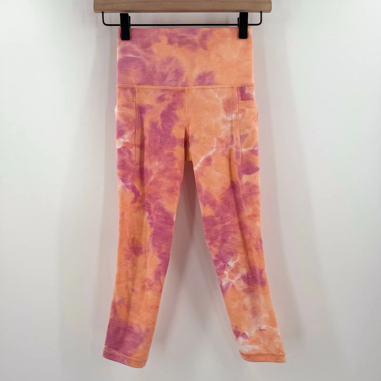 Athleta Salutation Stash Pocket II Tie Dye Capri Leggings Size XXS Tiedye Stripe - Image 14