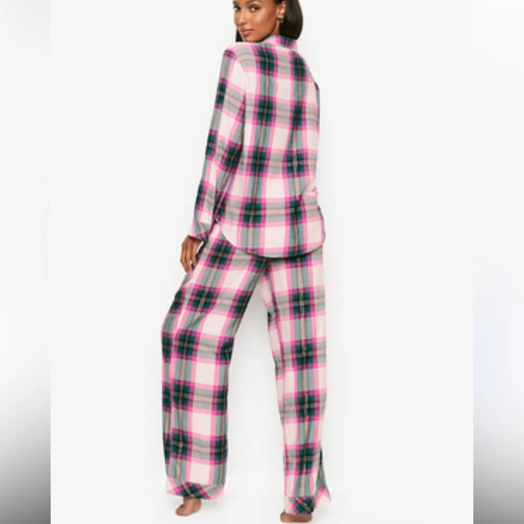 Victoria’s Secret Pink and Green Plaid Pajama Set Small - Image 2