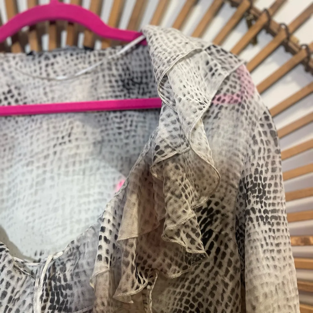 Zara Womens Gray Snake Print V Neck Ruffle Blouse 3/4 Sleeves Sheer Boho Fairy 🐍 - Image 5