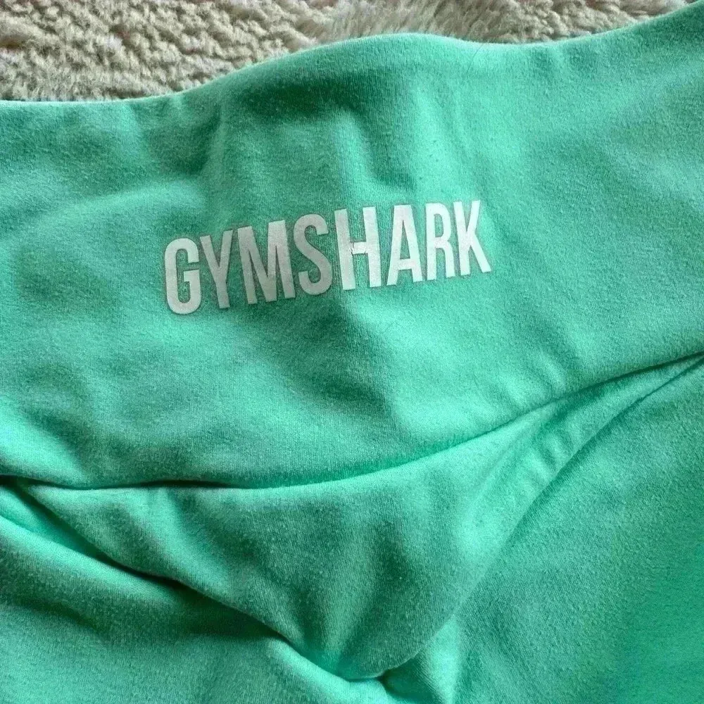 Gymshark Form Leggings size M - Image 3