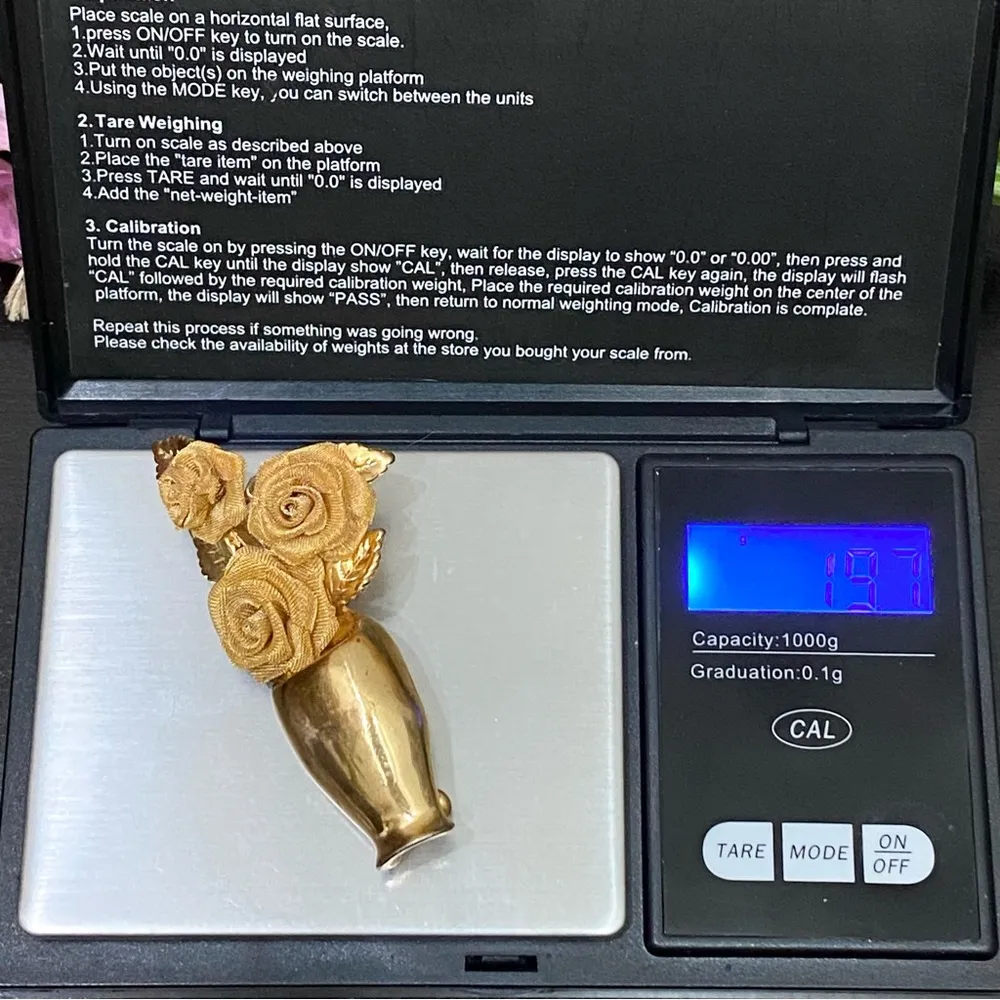 Vintage Unsigned Gold Mesh Roses in Vase Brooch - Image 11