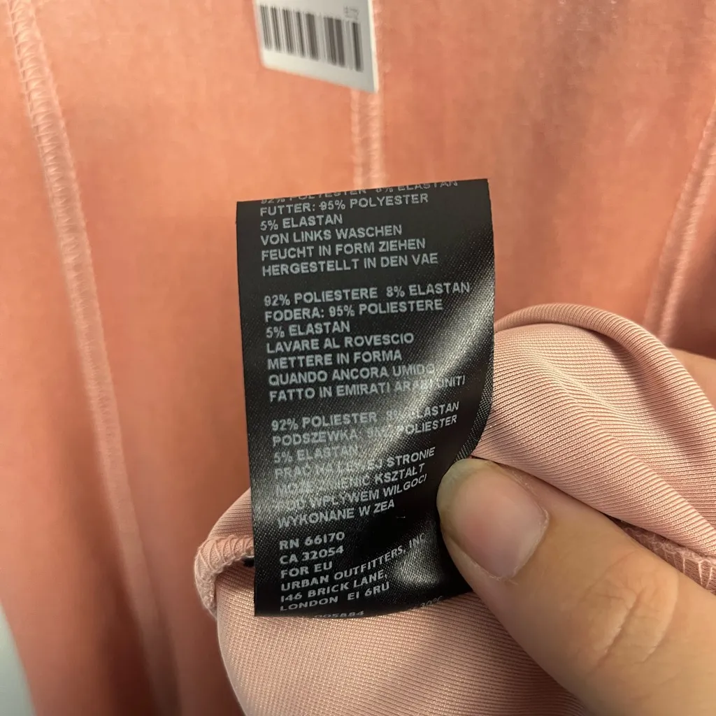 New Urban Outfitters Peaches Velvet Mini Dress size small - Image 7