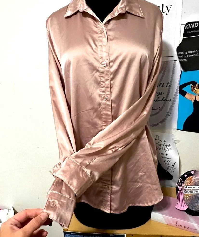 Almost Famous light pink button top medium - Image 5