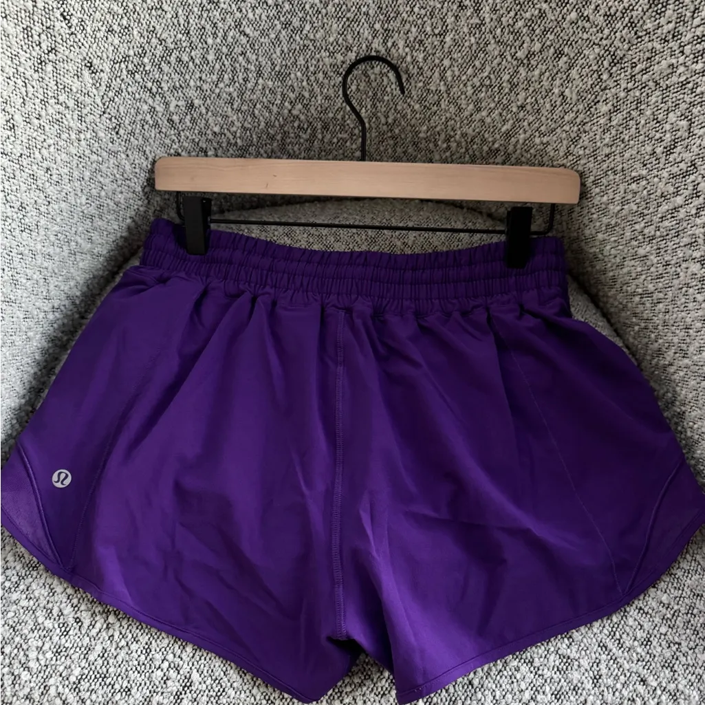LULULEMON - Hotty Hot HR Lined Short 2.5" - $68 - Size 2 - Image 8