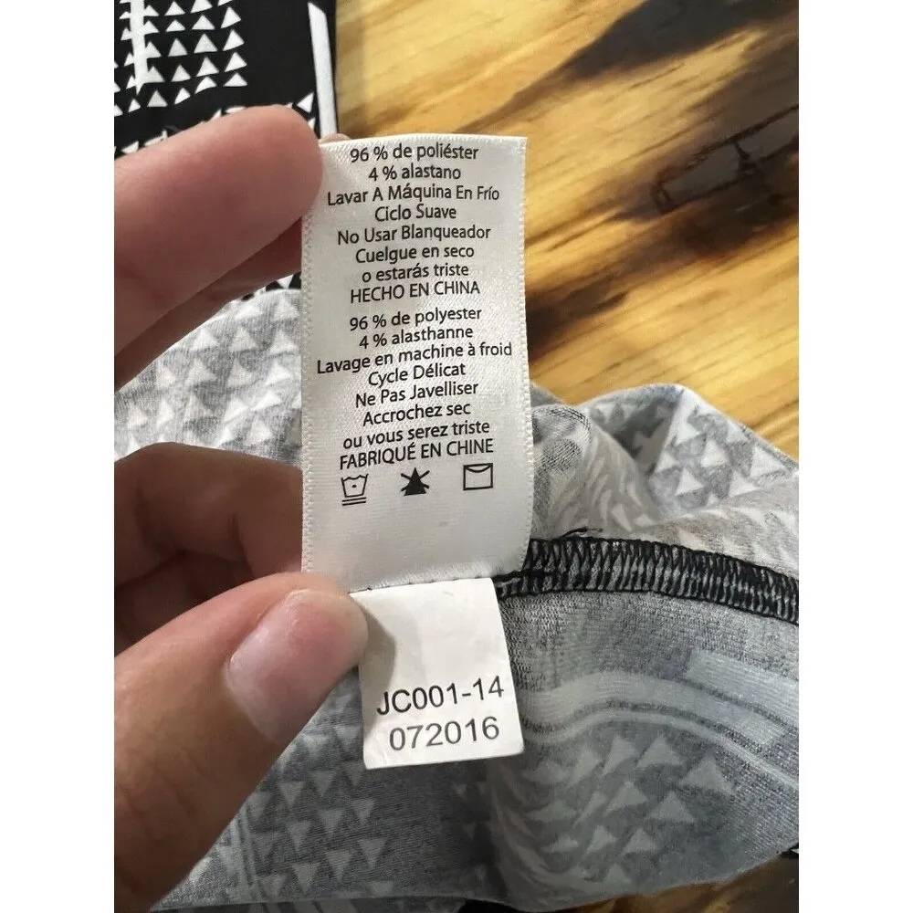 LuLaRoe Geometric Pattern Size XS polyester/spandex Preppy Business Casual Comfy - Image 10