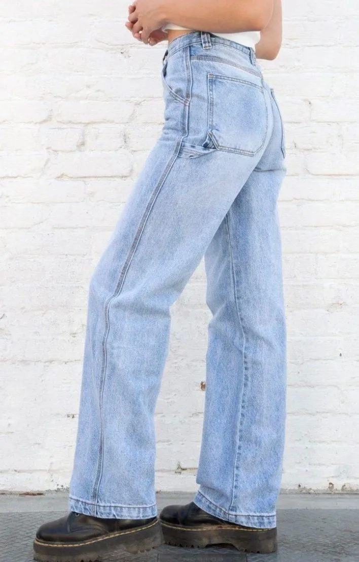Brandy Melville Feanne Light Wash Jeans - Image 2