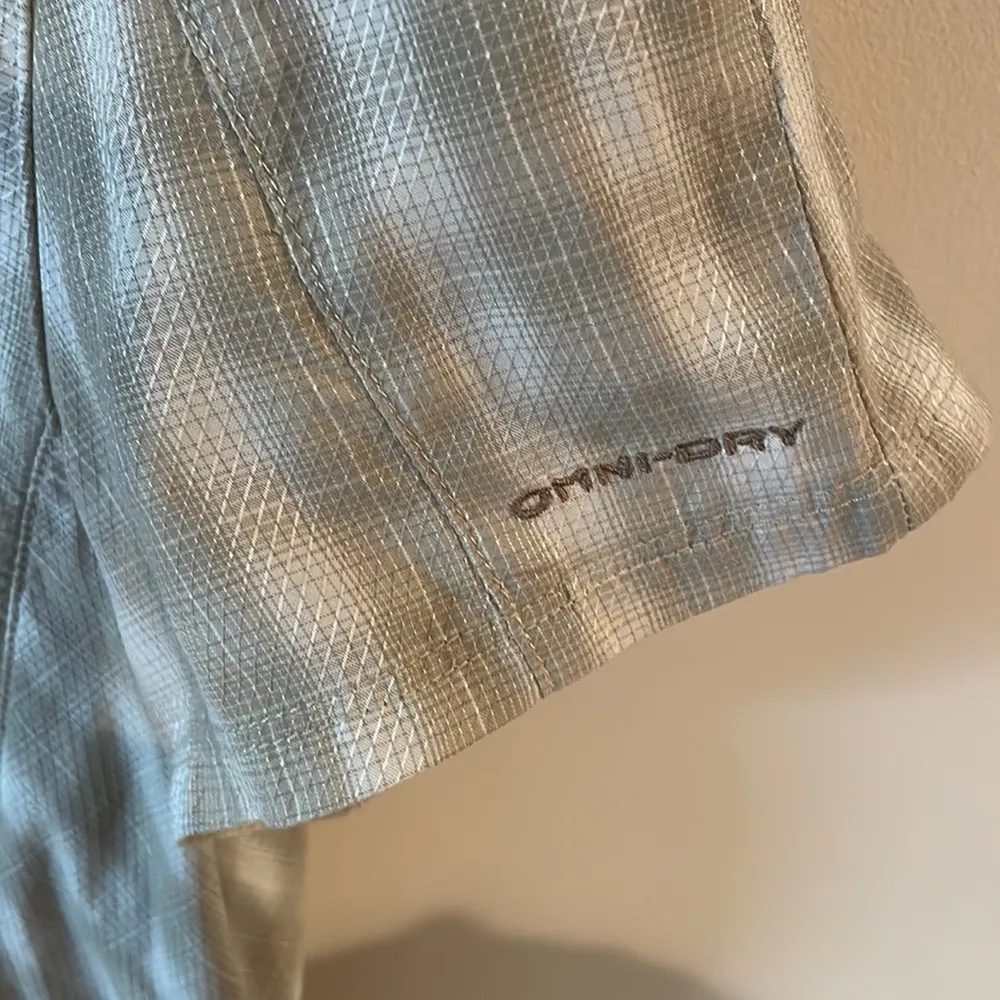 COLUMBIA Women's Titanium Omni Dry Short Sleeve Shirt-XL - Image 4