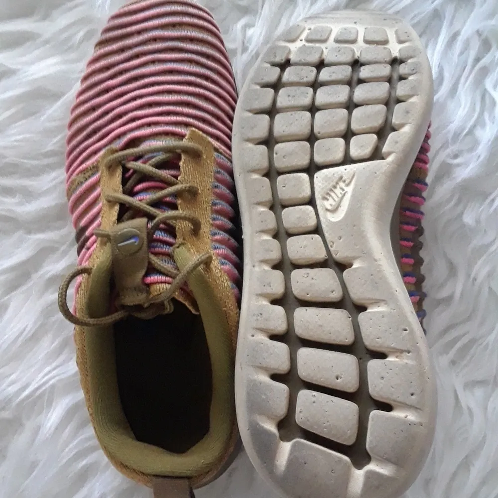 Nike Shoes 6 womens - Image 3