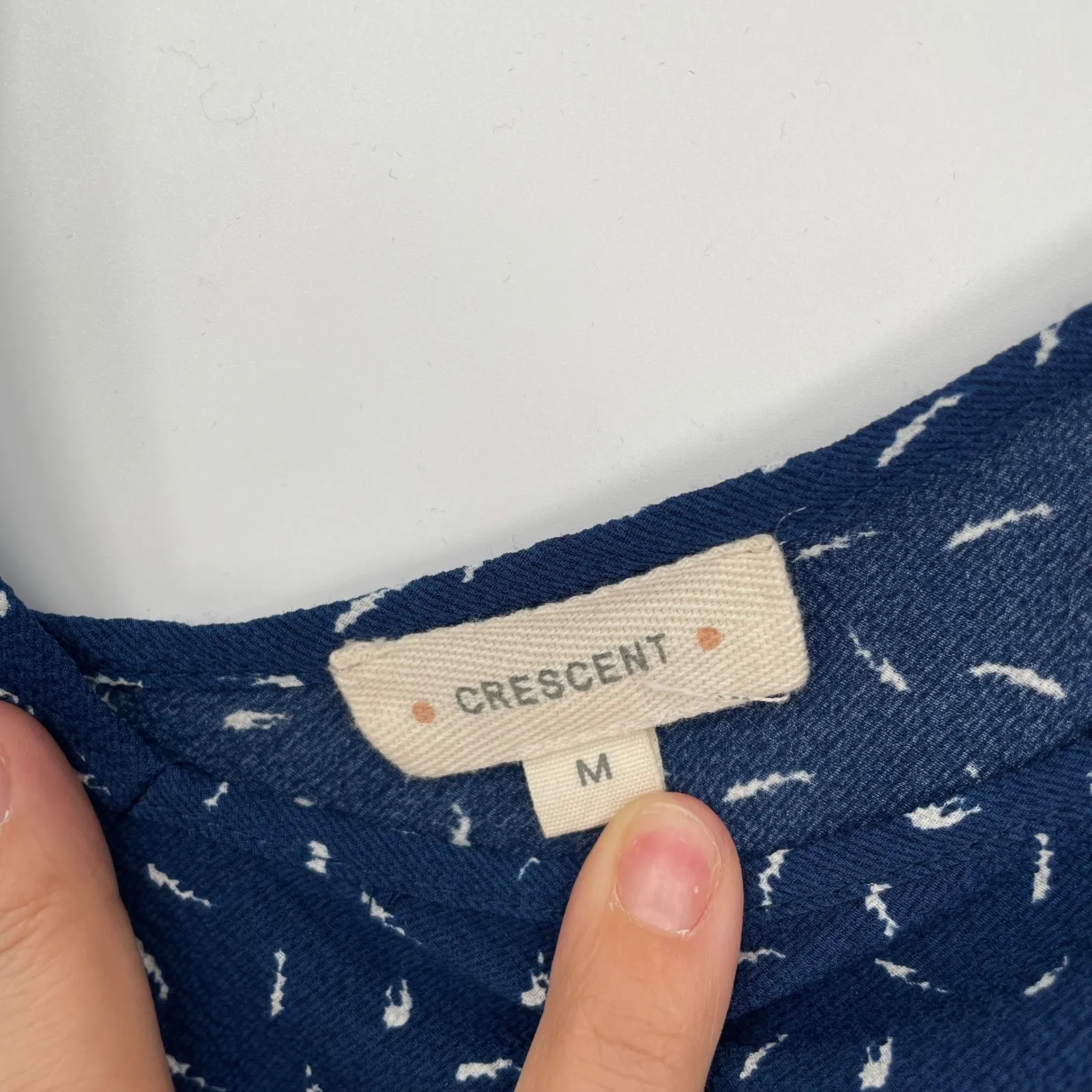 Crescent Navy Blue White Print Cold Shoulder V Neck Spaghetti Strap Blouse Top M - Image 3