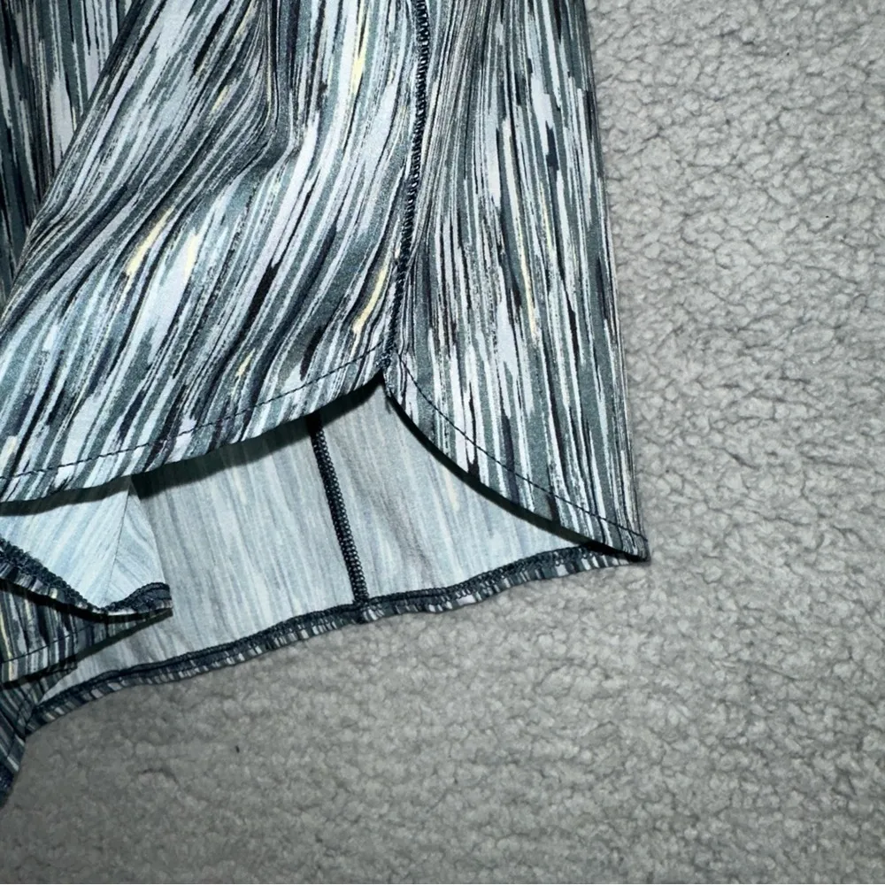 SPANX Shorts Women's 1X Grey The Get Moving 4" Athletic Exercise Running Walking - Image 7