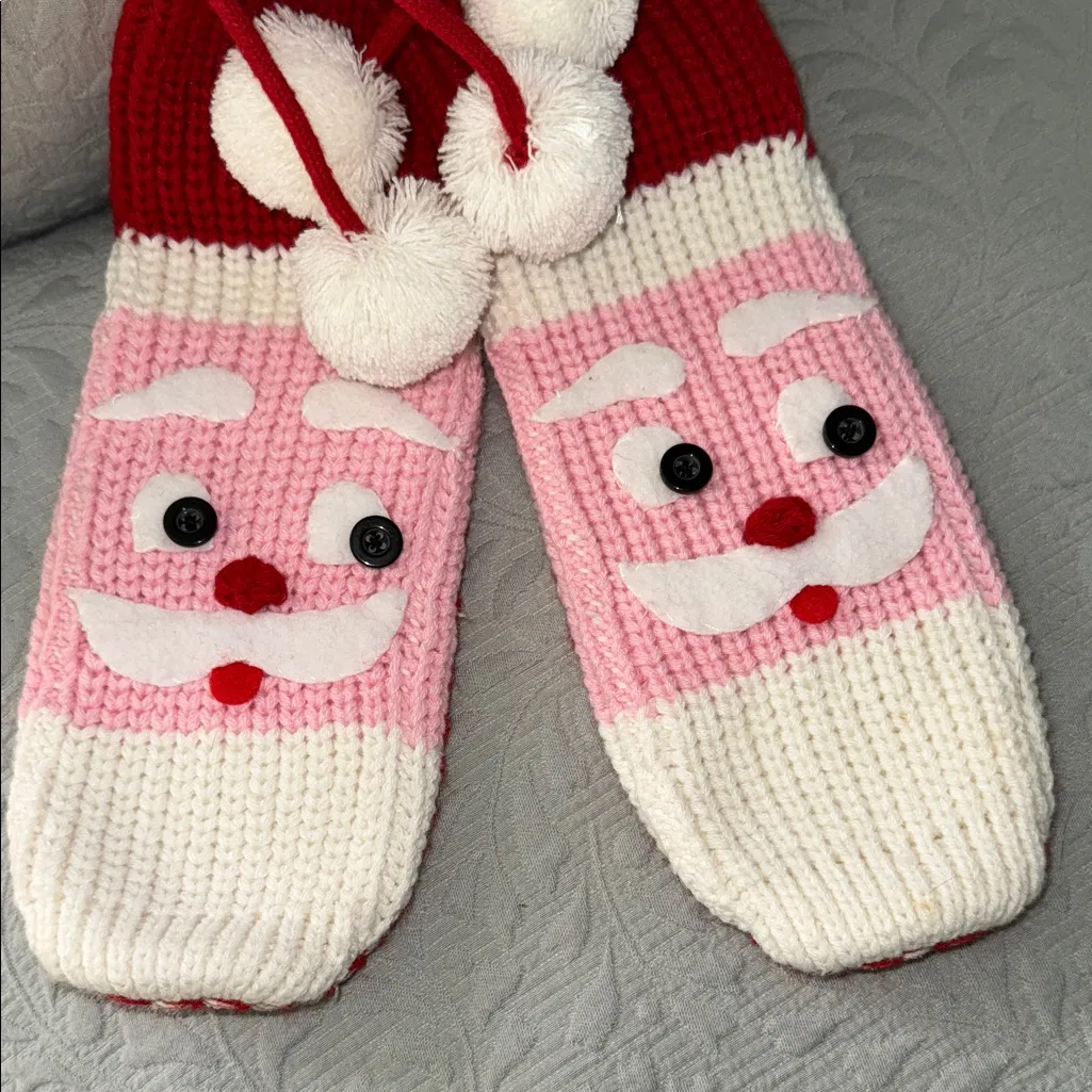 Nick & Nora Red Knit Santa Slipper Socks - Image 5
