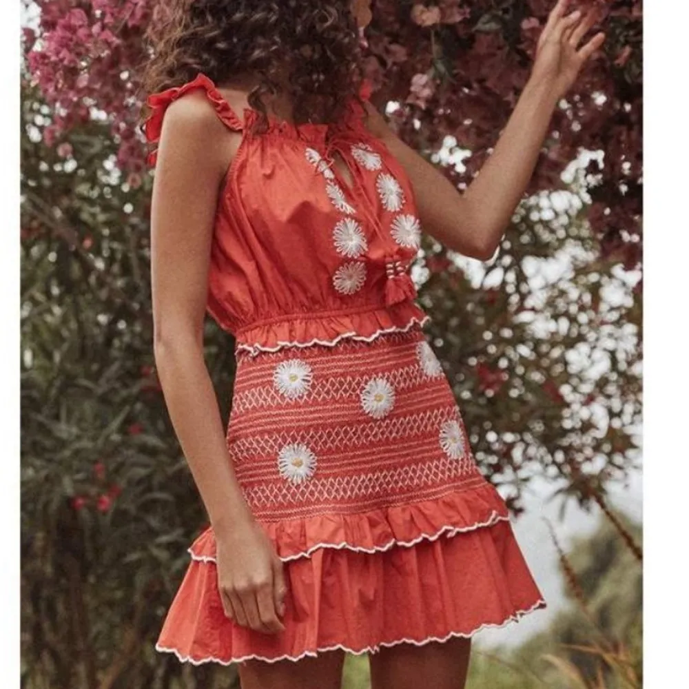 saylor esmeralda daisy embroidery skirt - Image 3