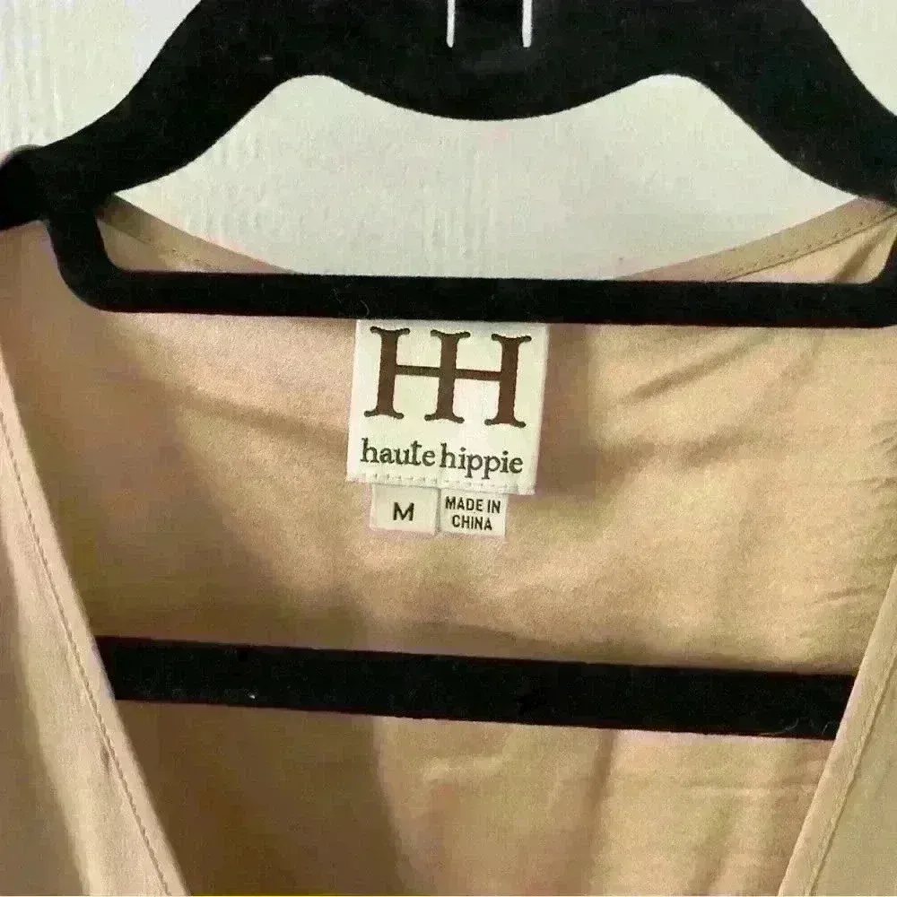 Haute Hippie Silk Cream cap sleeve dress with faux leather red belt size M - Image 7